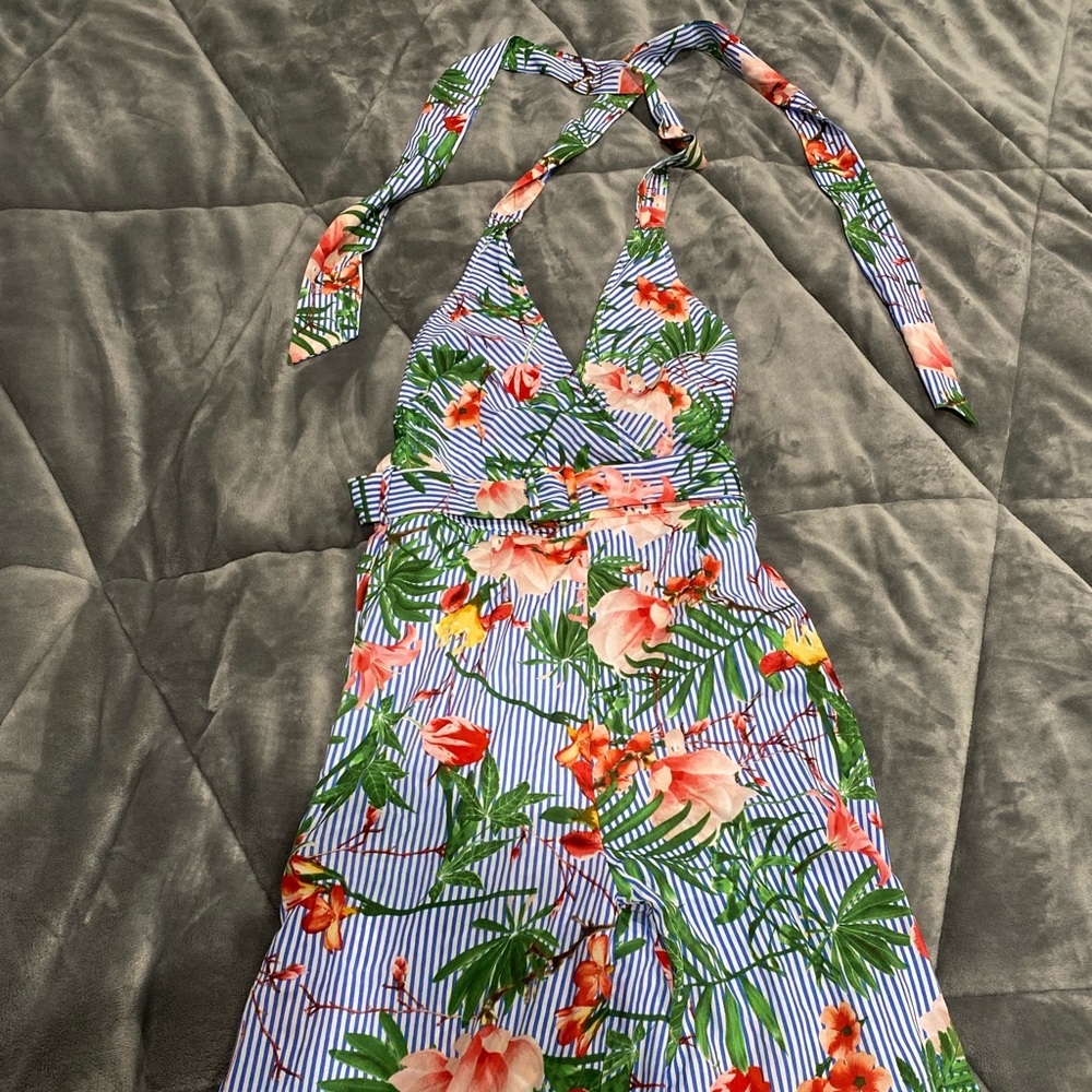 Halter floral jumper